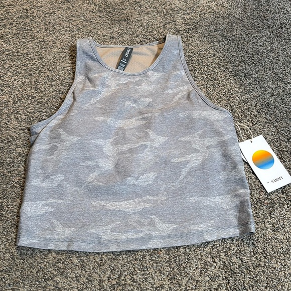 Vuori Tops - Vuori Elevation Plyo Tank top size XL NWT